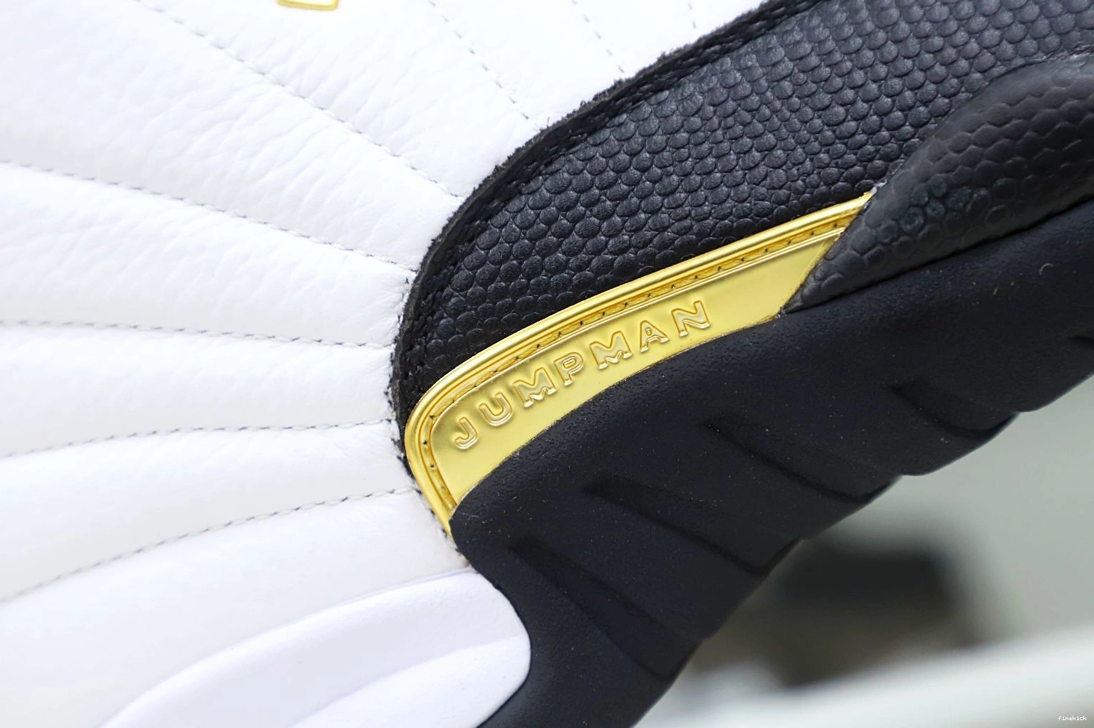 RETRO AIR JORDAN 12 'ROYALTY' 0814